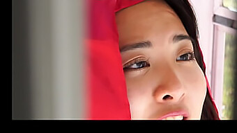 Red Riding Hood Dientot Oleh Kontol Besar Dalam Video Buatan Sendiri