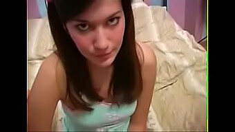 Young Russian Girl'S First Time In Hd